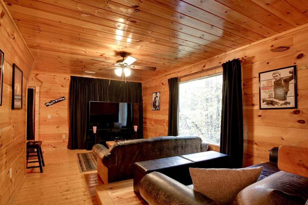 Brave Eagle Cabin Sevierville Habitación foto