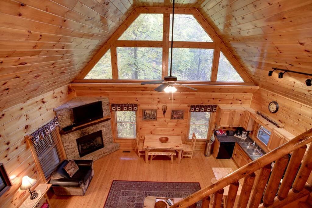 Brave Eagle Cabin Sevierville Habitación foto
